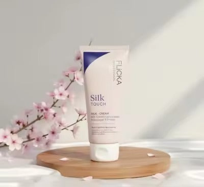 FLiCKA Silk Touch 3‑in‑1 Moisturizer & Primer | Hydrating, Lightweight, Long‑Lasting | Pore Minimizer