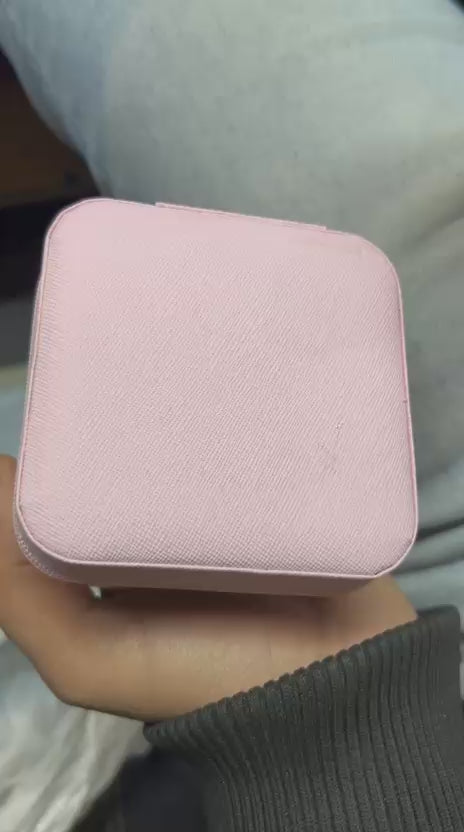 Elegant Butterfly Jewelry Gift Set – 6-Piece Gold-Tone Collection with Luxury Travel Case